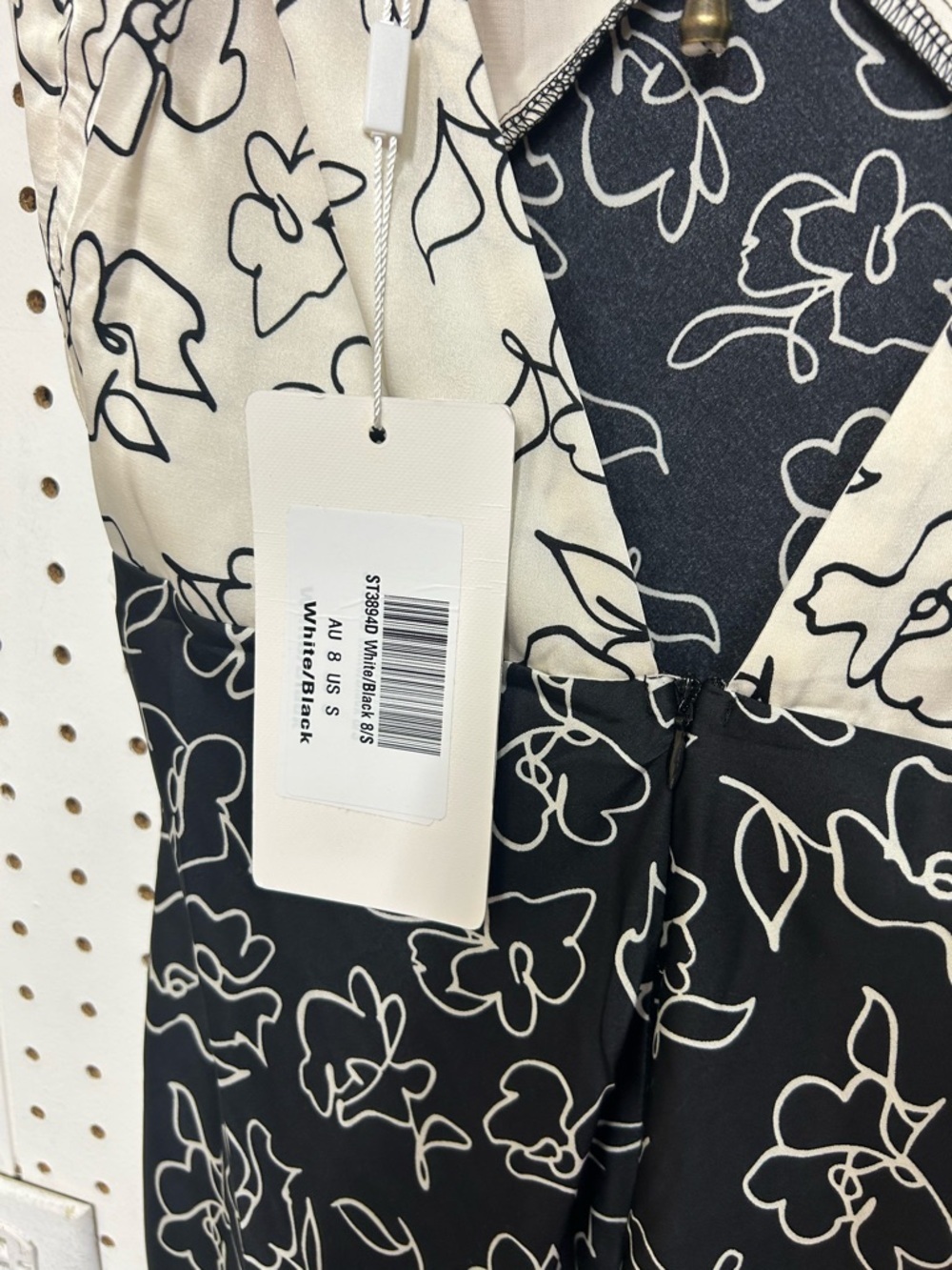 One and Only Satin Black Maxi Dress With Floral Print And Patchwork - Picture 4 of 7